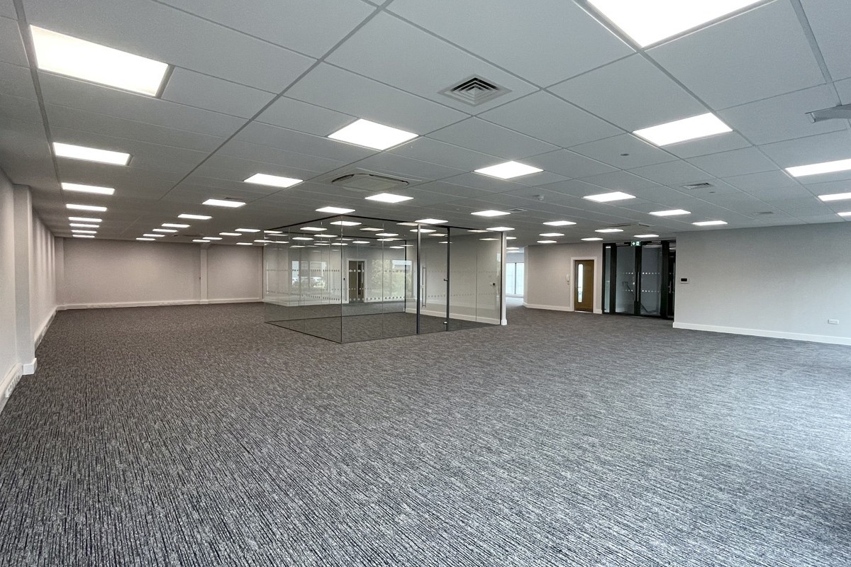 Skyline 120 Office, Braintree - Commercial Construction - Photo 2